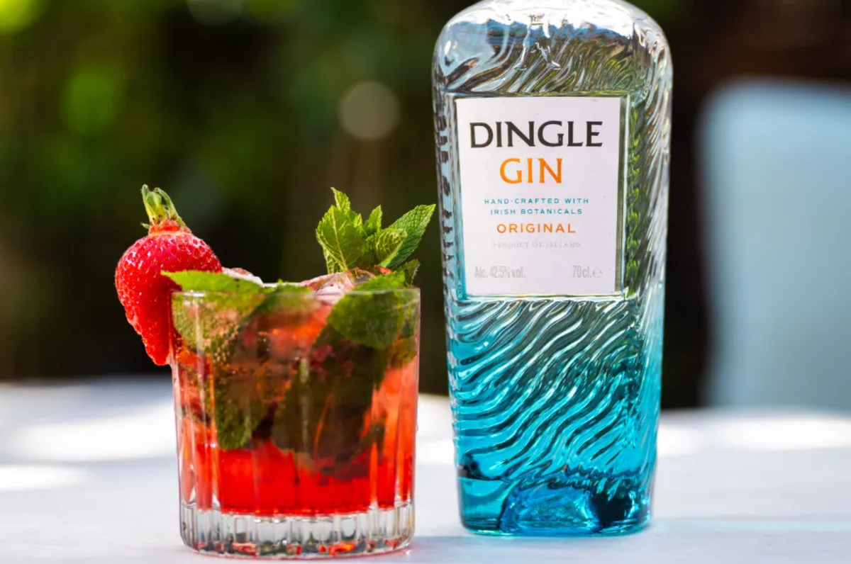 Dingle Strawberry Gin Smash