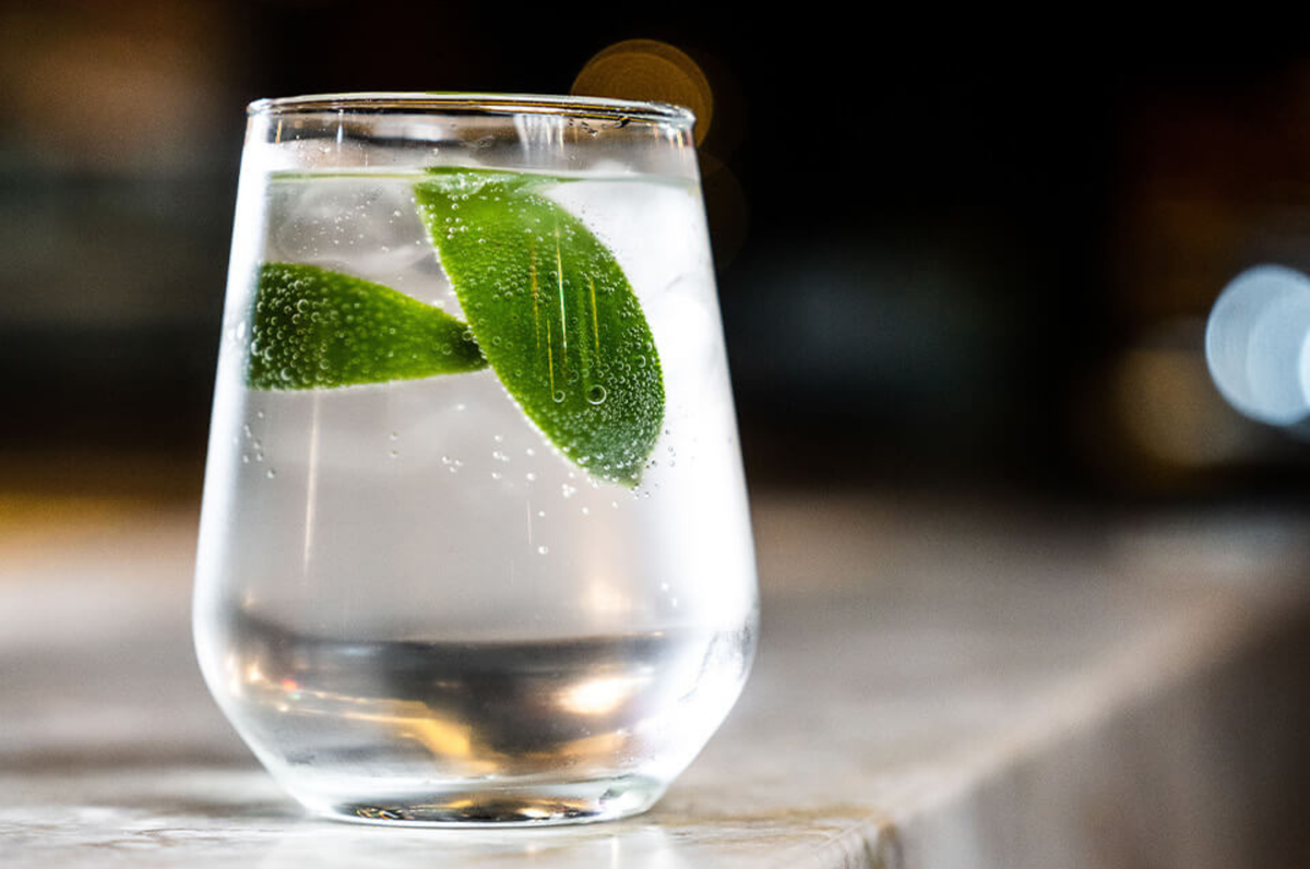 Dingle Vodka & Soda Water